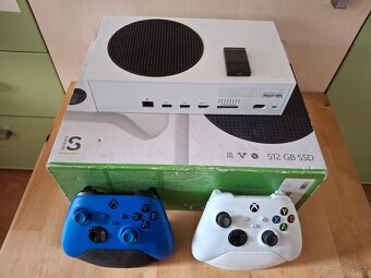 XBOX SERIES S 1,5 TB + 2 ovladače - 4