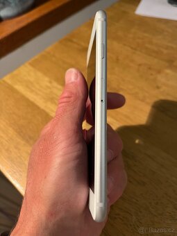 iPhone 8 64 GB, silver - 4