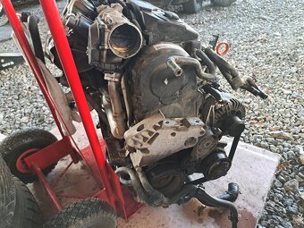 Motor 2.0 tdi 103 kW, BMM, Touran + Octavia - 4