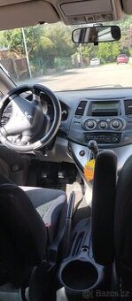 Mitsubishi Grandis - 4