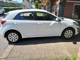 Prodáme KIA RIO 1,2 COMFORT (2022) - 4