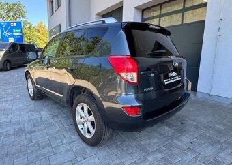 Toyota Rav4 2.0 VVT-i Automat 4x4 benzín automat 112 kw - 4