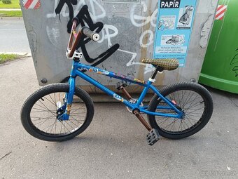 Freestyle BMX kolo GT - 4