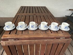 Historický ,nábytek,obrazy ,keramické sady hrnků - 4