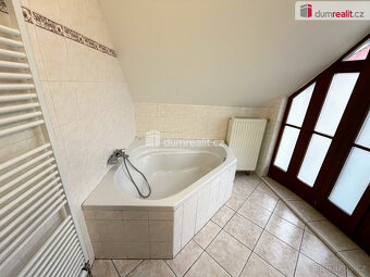 Pronájem bytu 2+kk o výměře 60 m2 v centru Uhetrského Hradiš - 4