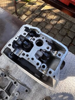 Hlava Husqvarna FC 250 2025 - 4