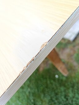 Prodám použitý jídelní stůl - 4