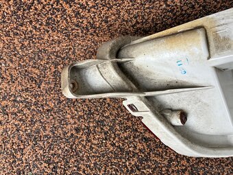 Mazda CX-5 KF levá zadní mlhovka - 4