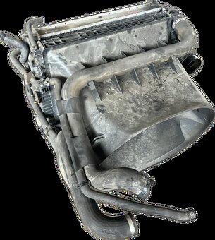 MERCEDES ATEGO chladič - 4