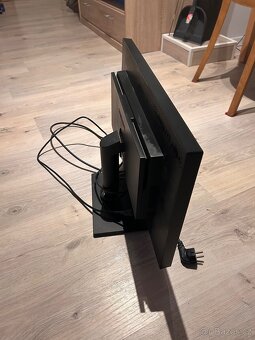 Monitor Samsung SyncMaster F2380 - 4