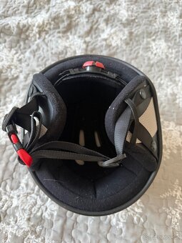 Lyžařská / snowboardová helmu - 4