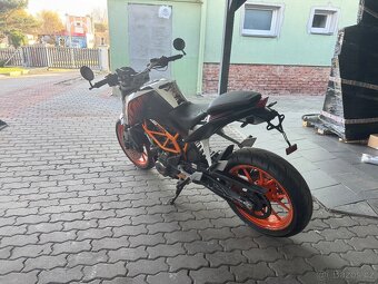 KTM duke 390 - 4