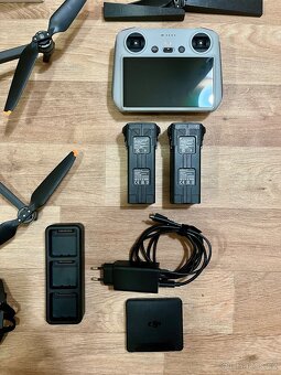 DJI Mavic 3 Classic s DJI RC - 4