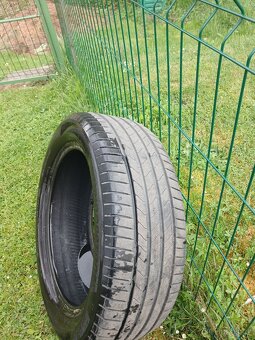 Bridgestone 225/55R18 - 4
