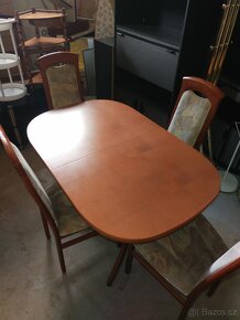Rozkládací jídelní stůl a 4 židle - 4