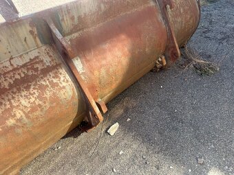 Čelní lopata volvo L45,50,60 - 4