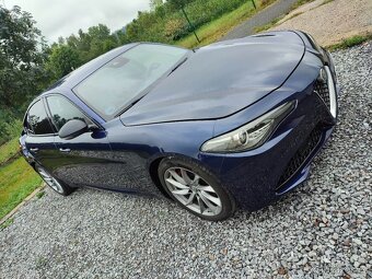 Alfa Romeo Giulia - DÍLY Z VOZU - 4