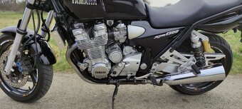 YAMAHA XJR 1300 - 4