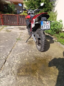 Yuki 125 SRi - 4
