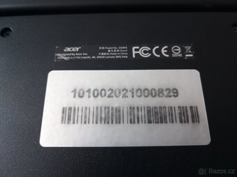Acer One 10 (notebook/tablet 2v1) - 4