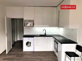 1+kk po kompletní rekonstrukci, centrum Zlína, krásný výhled - 4