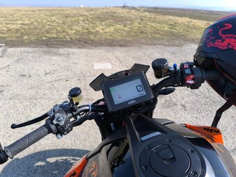 KTM 1290 SUPER DUKE R - 4