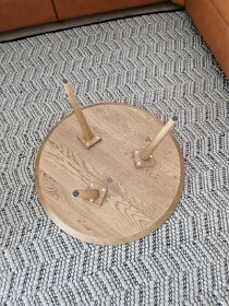 Masivní dubový konferenční stolek 70cm, výška 35cm - 4