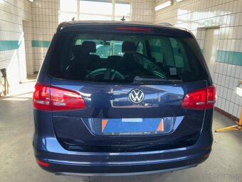 VW Sharan 2.0 TDI 103kW Match,DSG,7.míst,tažné,Xenon - 4