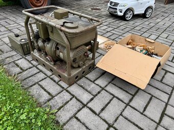 Vojenská elektrocentrála NS600 + náhradní díly - 4