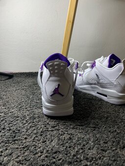 Nike Jordan 4 Retro  Purple - 4