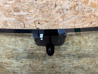 ČELNÍ OKNO VW TOUAREG 7P - 4