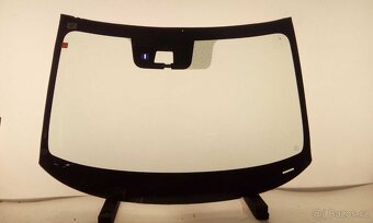 Mitsubishi Outlander čelní sklo - 4