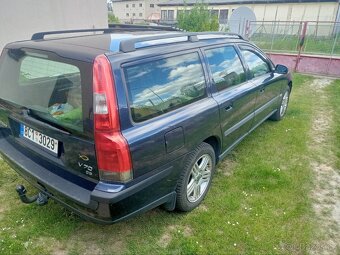 Volvo V70 D5 - 4
