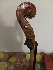 Staré housle - 4