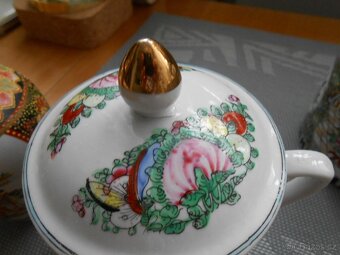 Starý čínský porcelán 11kusů - jedna špička víčka přilepená - 4
