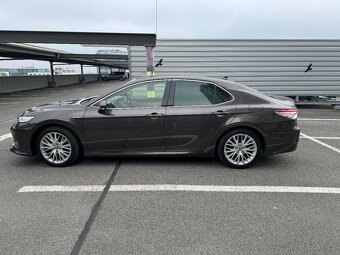Toyota camry 2.5 hybrid VIP - 4