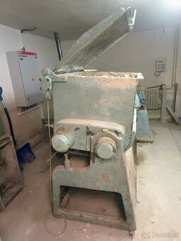 Prodám hnětač na keramikou hmotu - 4