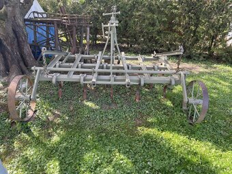 Prodám nesený kultivátor/kombinátor za traktor (roudnický) - 4