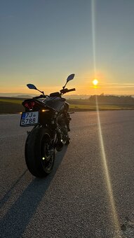 Yamaha Mt-07 2022 pure - 4