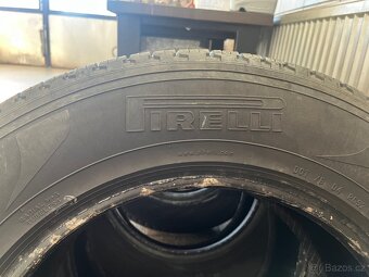 Pneu Pirelli 235/65 R17 - 4