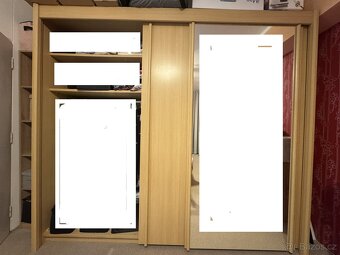 Šatní skříň - 4