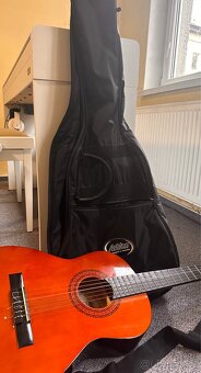 Dětská kytara Ashton - 4