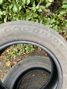 185/65 R15 92H Goodride 2x6mm dot2322 zimní - 4