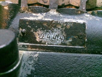 prodám vstřikovací čerpadlo 2444 vhodné pro Zetor 6911 -7045 - 4