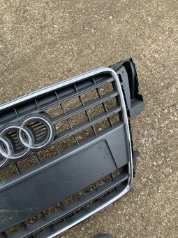 Maska a5 07-11 8T0 mrizka do nárazníku znak - 4