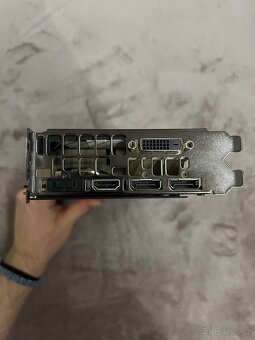 GTX 1070 EVGA 8gb - 4