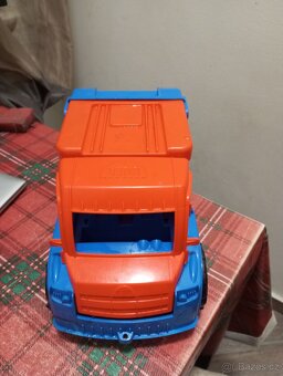 Velké popelářské auto - 4