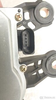 VW Golf PLUS – Stěrač zadní  5M0955711 - 4