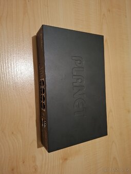 Gigabit Managed Switch Planet GSD-1020S 8+2 portový - 4