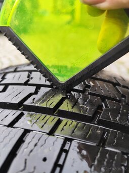 Kola ford custom - 4